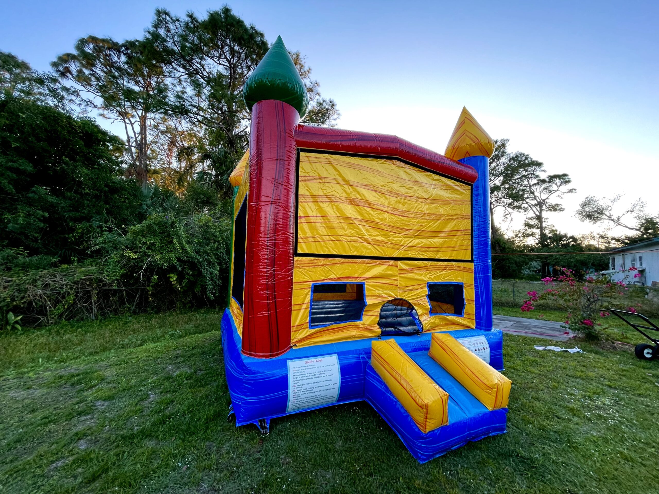 Bounce house rental FAQ Palm Beach County — BOUNCE! Florida